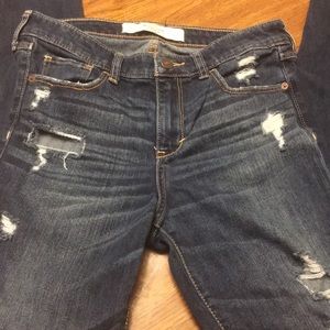 A&F dirstessed skinny jeans
